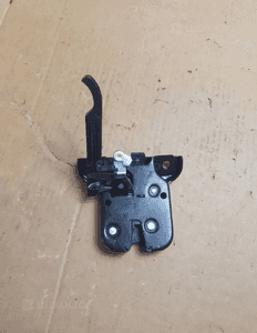 Zamek klapy tylnej 8P3827505 audi A3 8P 03-06 1