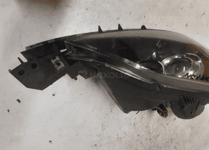 Przod przednia lampa prawa mazda 3BK xenon 3