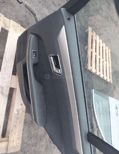 Mercedes e-klasa W212 sedan drzwi prawe tył kompletne 14