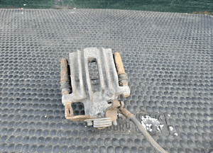 Zacisk Zaciski Jażmo Tyl Tylne Hamulcowy Hamulcowe AUDI A4 B6 B7 245 255mm 8