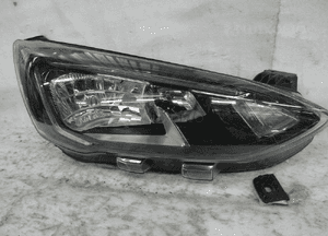 FORD FOCUS MK4 LAMPA PRZEDNIA PRAWA 1