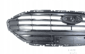 Ford fiesta MK8 viii lift 2021- atrapa grill chłodnicy zderzaka NX7B-8200-A 2
