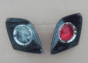 Mazda 3 III lampa tyl prawa w klape 05r