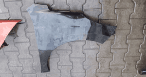 Peugeot 207 blotnik przod przedni prawy 2