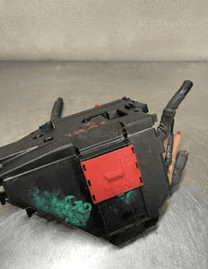 SKRZYNKA BEZPIECZNIKOW ROZDZIELACZ MERCEDES W222 2