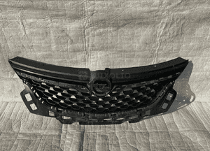 Opel zafira c lift atrapa grill 39079790 1