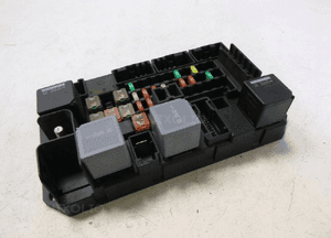 JAGUAR XJ X351 MODUŁ SKRZYNKA PUSZKA BEZPIECZNIKÓW 10