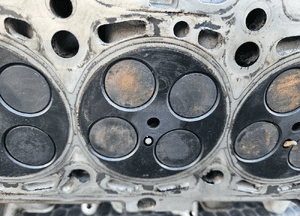Głowica 0593S 0594S Lewa Prawa Wałki Zawory Pokrywa 2.7 3.0 TDI V6 Audi A4 B8 A5 A6 Q5 VW 34