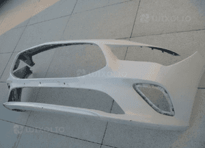 Mercedes cla W118 zderzak przedni A118880010 ładny 4