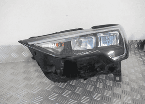 Lampa przednia przód lewa audi Q3 ii F3 83A941011 2018- 4