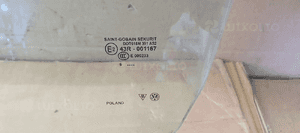 Szyba lewy przód przednia lewa VW Touareg AS2 05r 3