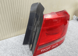 Lampa tył tylna prawa vw passat B7 oryginał 2