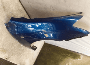 Toyota corolla E12 błotnik przedni prawa 8T7 niebieski 3