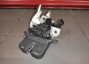 Audi Q7 4L lift zamek rygiel tylnej klapy bagażnika oryginał zdrowy 2