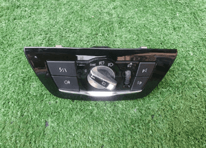 Przełącznik włacznik swiateł bmw M5 F90 1