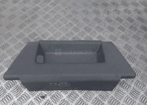 Osłona podstawy fotela lewa vw T5 7H0881697B 1