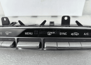 Mercedes-Benz W205 PANEL STEROWANIA KLIMATYZACJI A2059058105 4