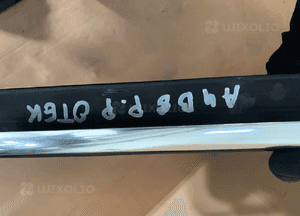 Listwa zgarniająca drzwi chrom prawy przód przednia prawa Audi A4 B8 8K0853284H 5