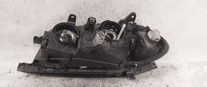 Przod przednia lampa prawa toyota  avensis T22 5
