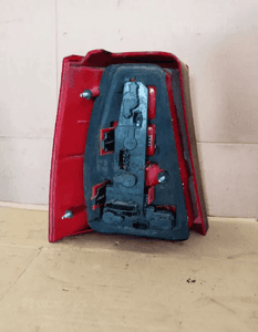 Lampa prawy tył tylna prawa VW Golf IV 4 Kombi 4