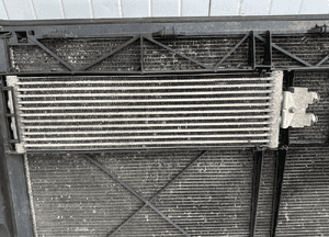 Mercedes 447 VITO V klasa  chłodnice  klimatyzacji wody intercooler  oleju płynu 2