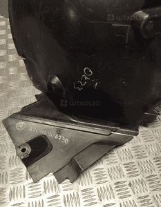 MERCEDES NADKOLE LEWY PRZÓD A2046904730 5