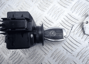 STACYJKA + KLUCZYK MERCEDES W207 W204 A2079052600 RADOM 2