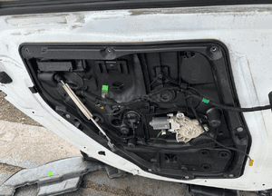 MERCEDES S 222 long drzwi tył tylne  zamek lewe  keyless klamka biała   perła 799 5