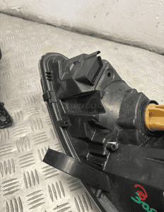 Lampa lewy przod peugeot 308 ii T9 lift org fv 10