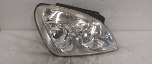 Przod przednia lampa prawa kia carens 3 1