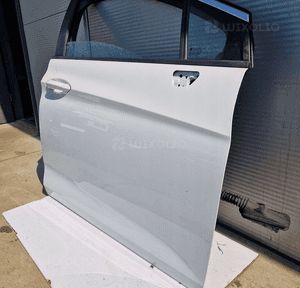Opel astra k 5 drzwi prawy przód przednie Y40R 4