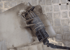 Zbiorniczek spryskiwaczy pompka vw T5 7H0955453L radom 3