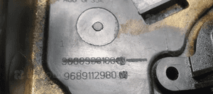 Pokrywa zaworów dekiel silnika Ford Focus MK3 1.6 TDCI 9689112980 6
