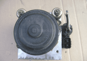 Toyota Land Cruiser 90 pompa sterownik ABS 1