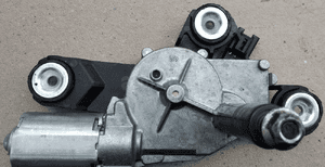 Ford Focus MK2 kombi silniczek wycieraczki tyl 4