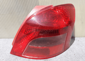 Toyota yaris ii 2 lampa tył tylna prawa oryginał wysyłka! 1
