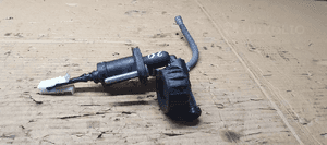Pompka sprzęgła wysprzęglik Opel Zafira C 55579998 4