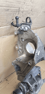 Łapa mocowanie alternatora VW Passat B6 2.0 TDI 03L903143D 4