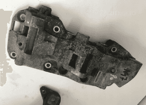Łapa mocowanie skrzyni silnika Bmw 3 E90 E91 2.0d 04-12r 6775041 2