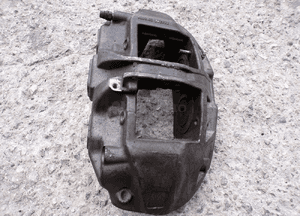 Zacisk przedni prawy brembo mercedes w 206 c klasa 20D1810800 1