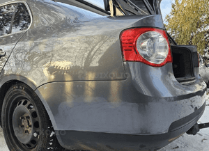 VW Jetta    zderzak tył tylny     LD7X 2