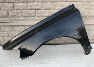 Volvo C70 2005- błotnik lewy przedni 1
