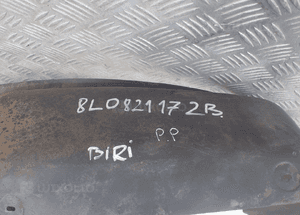 Nadkole prawy przód audi A3 8L 8L0821172B radom 2
