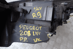 Lampa lewy / prawy przód peugeot 208 lift 9810601980 / 9810602280 uk 4