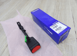 Klamra pasa bezpieczeństwa volvo XC40 ii 31462806 1
