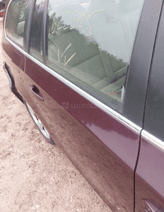 Drzwi prawy tył bmw E60 E61 barberarot A39/3 w kolor bez malowania 5