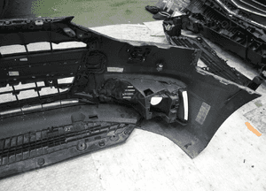 Audi A4 B9 lift 8W z grilem i kratkami zderzak przedni 6