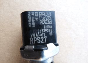 Vw skoda audi seat 2.0 tdi listwa wtryskowa czujnik 05L089 3