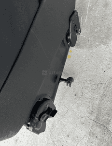 Mercedes 447 Vito EQV Metris skórzany fotel dopinany do trójki comfort koziołek skóra V klasa 8
