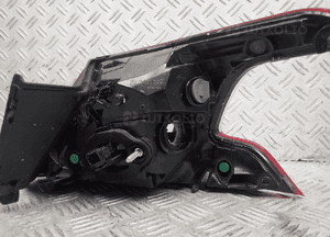 Peugeot 308 T9 lampa lewy tył 9677817680 dostępne 2 sztuki 3